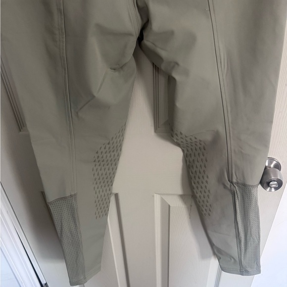 NWT KERRITS Women’s Affinity Ice Knee Patch Sand Riding Pants Large Breeches - Picture 12 of 16